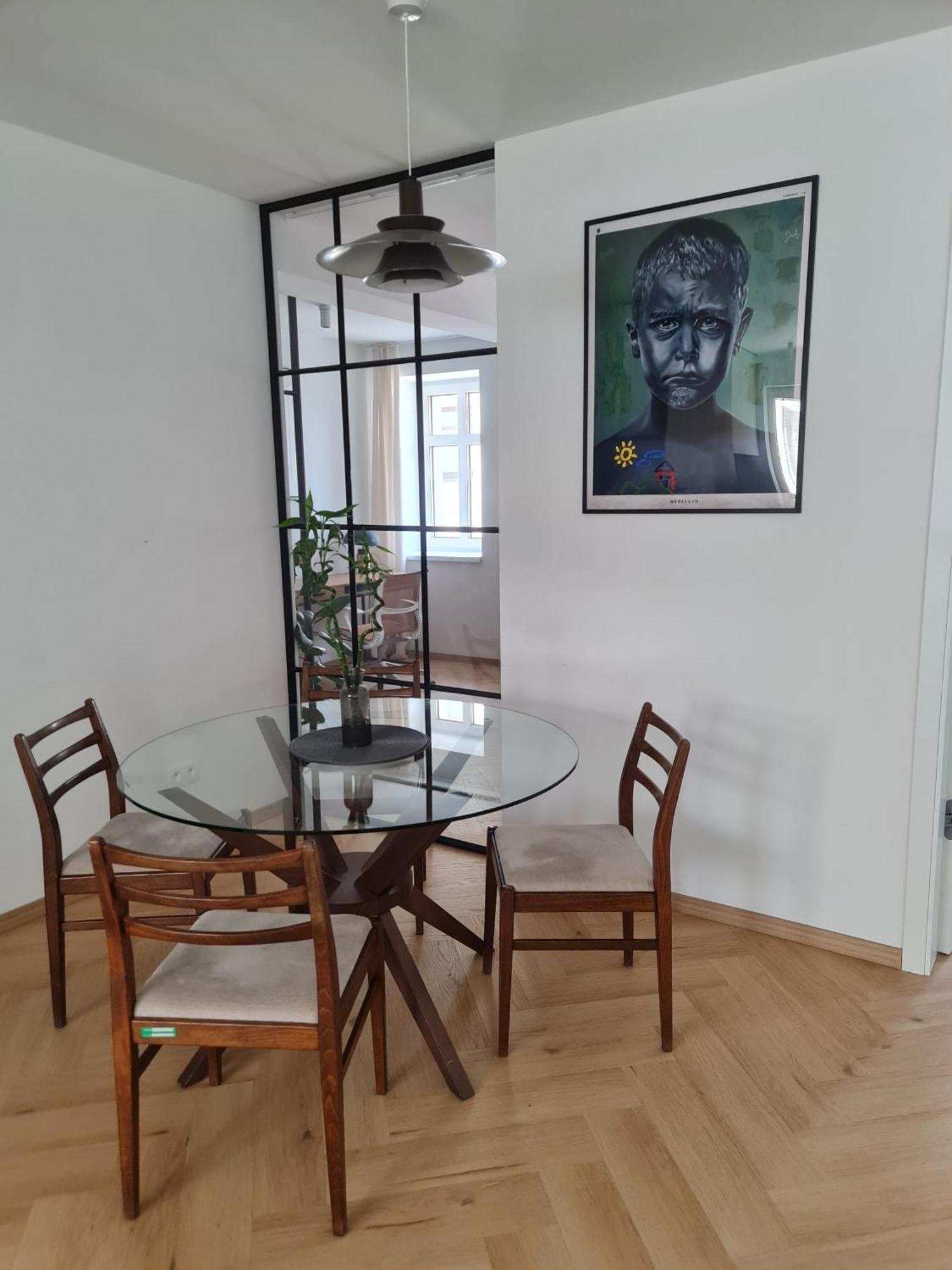 Beautiful New Apt In Old Town Near Train Station - Free Parking Bratislava Eksteriør bilde